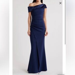 NEW Chiara Boni Koppany Ruched Off the Shoulder Mermaid Gown in Blue Notte 4